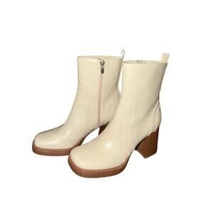 ✨ Nine West Mod Cream Dream Boots ✨